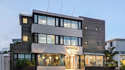Trópica Beach Hotel