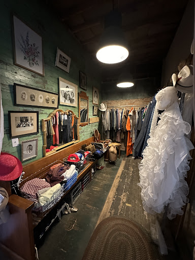 Bug & Bird Mercantile - Thumbnail