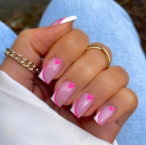 THE NAILS HUYTON - Beauty salon