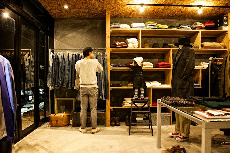 STORE old&new clothing