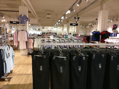 Photos of Dunnes Stores Limited