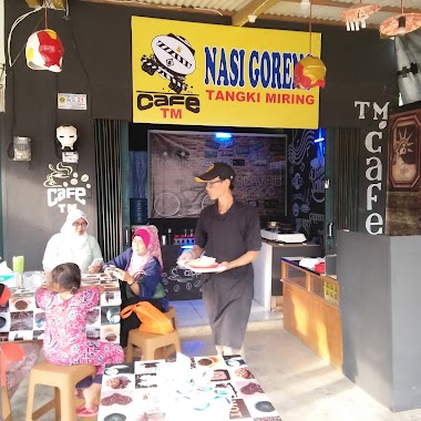 Cafe Nasi Goreng Tangki Miring, Author: Han Abilux-Man