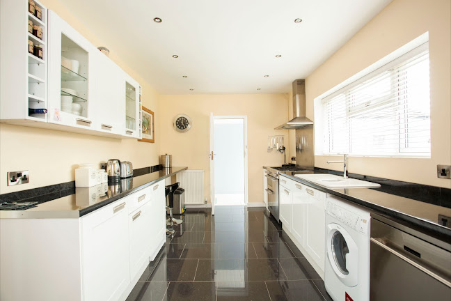 696 Wimborne Rd, Moordown, Bournemouth BH9 2EG, United Kingdom