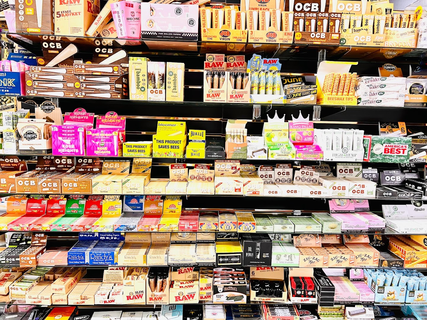 BURN & PUFF SMOKE SHOP photo 4