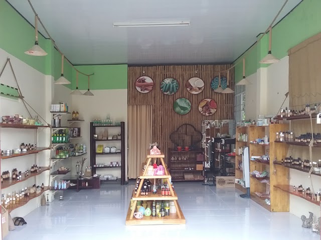 The Green Boutique Shop