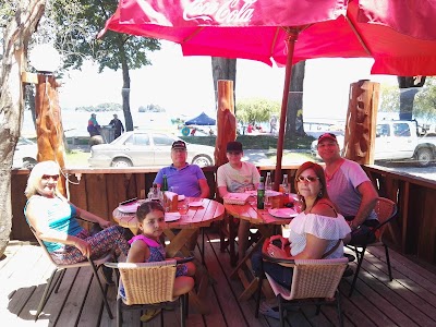 Photos of Caf&eacute; Restaurant Borde Lago