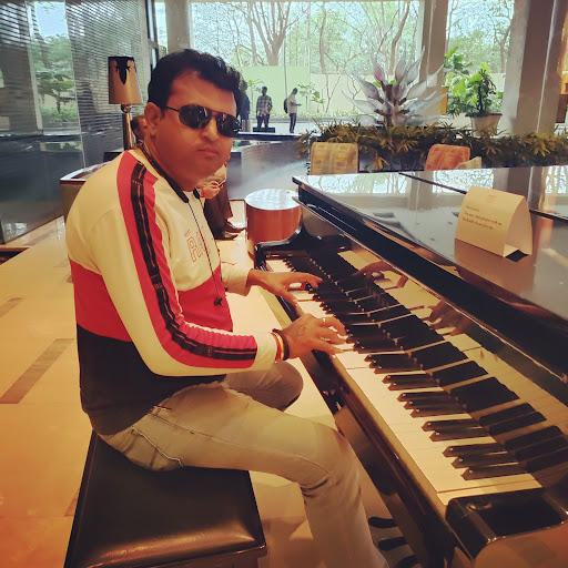 Talented students  singers I will make your way you can join me if you don't have a lot of money.… post image