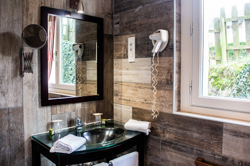 Photo de Logis Hôtel, Restaurant & Spa de la Vieille Ferme à Criel-sur-Mer (76910)