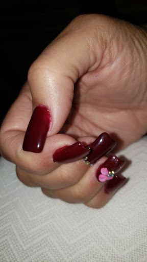 Beverly Nails Salon Spa - Thumbnail