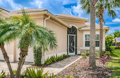 Debrah Hailey RE/MAX Realty Unlimited Apollo Beach Realtor - Thumbnail