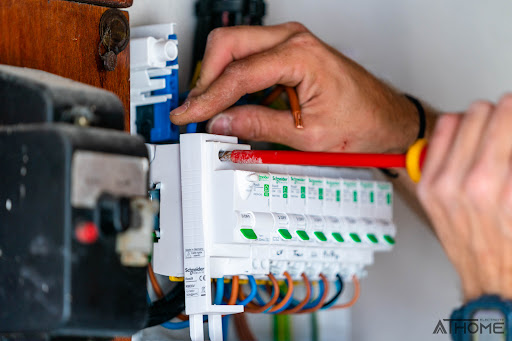 At Home Elec - Électricien à Cholet - Thumbnail