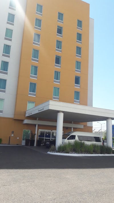 Photos of Hampton Inn by Hilton Queretaro Tecnologico