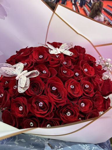 Mostly Flowers Ltd - Visual