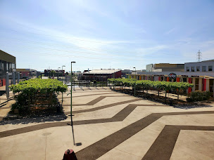 Photo n°64 de Zone de loisirs Le Trèfle à Dorlisheim (Centre commercial)