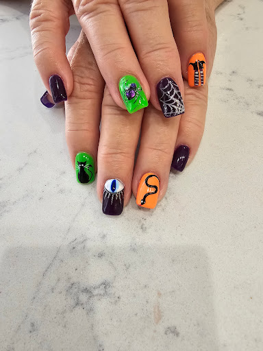 La Manucure Organic Nails and Spa - Thumbnail