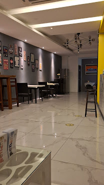 B Street Hotel by null