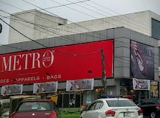 Metro Shoes lahore Model Town Link Road، Lahore 44000