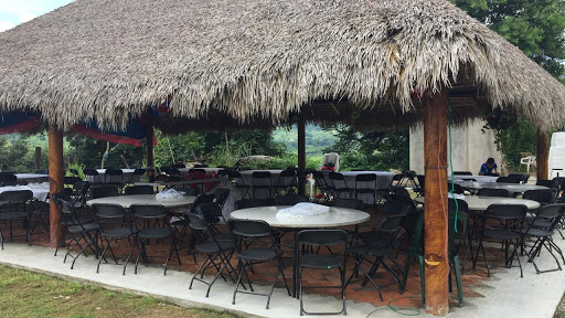 Los Tamarindos. (Restaurante y Balneario)