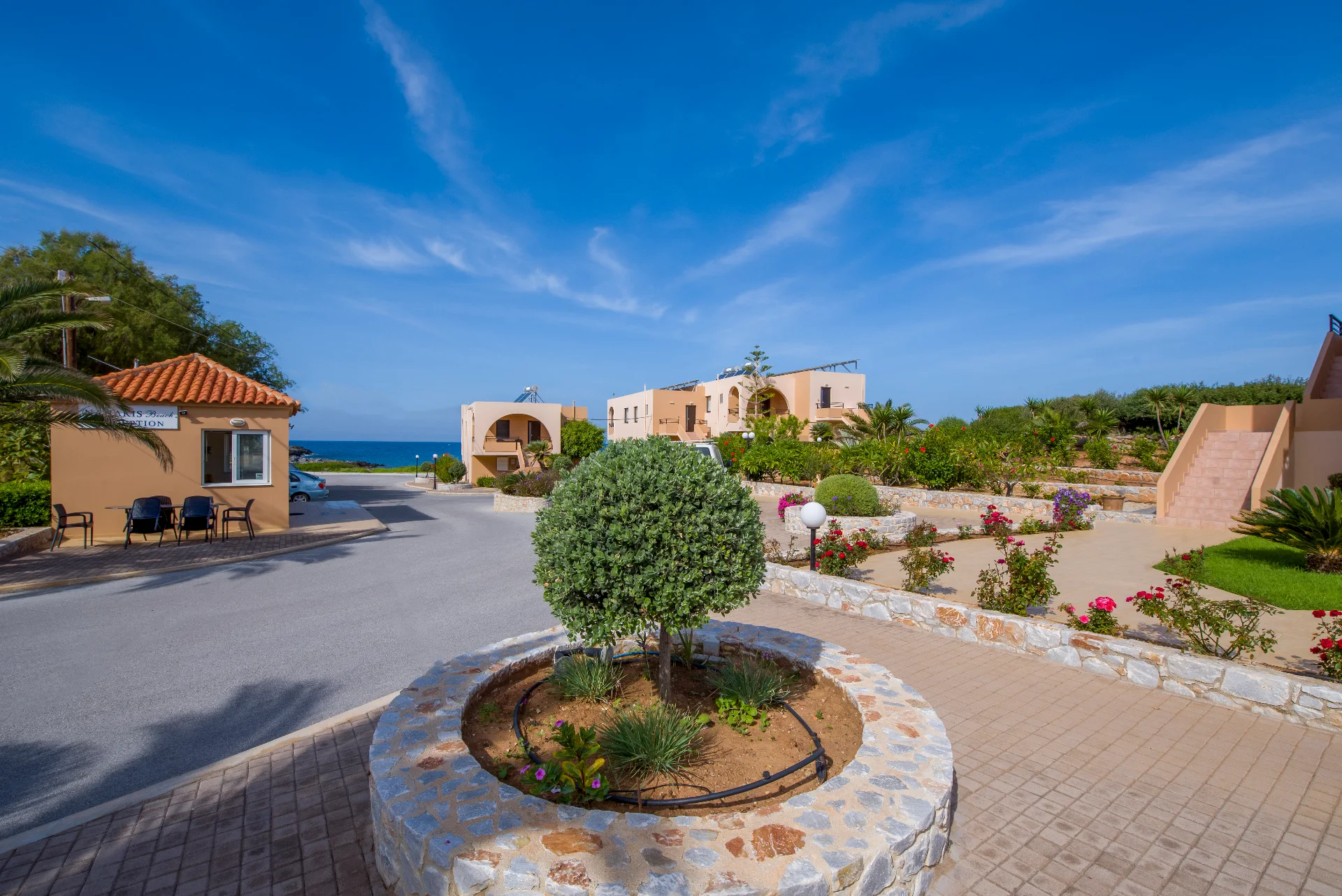 Nanakis Beach Luxury Apartments