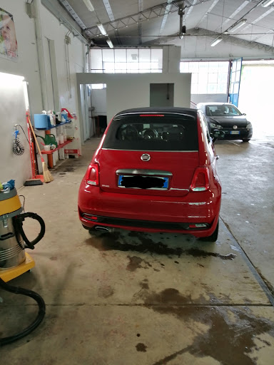QAISAR autolavaggio a mano