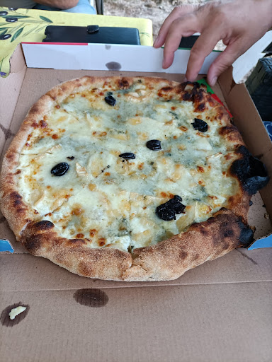 Photo 1 - BURGORPIZZA