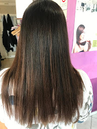 Photo n°15 de PAMPIBON coiffure mixte (femmes ,hommes,Enfants ) à Livry-Gargan (Salon de coiffure)