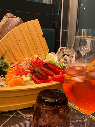 Sushi Shiro - Visual