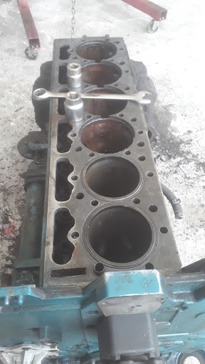 Taller mecanico y reparacion de motores a diesel "COVA"