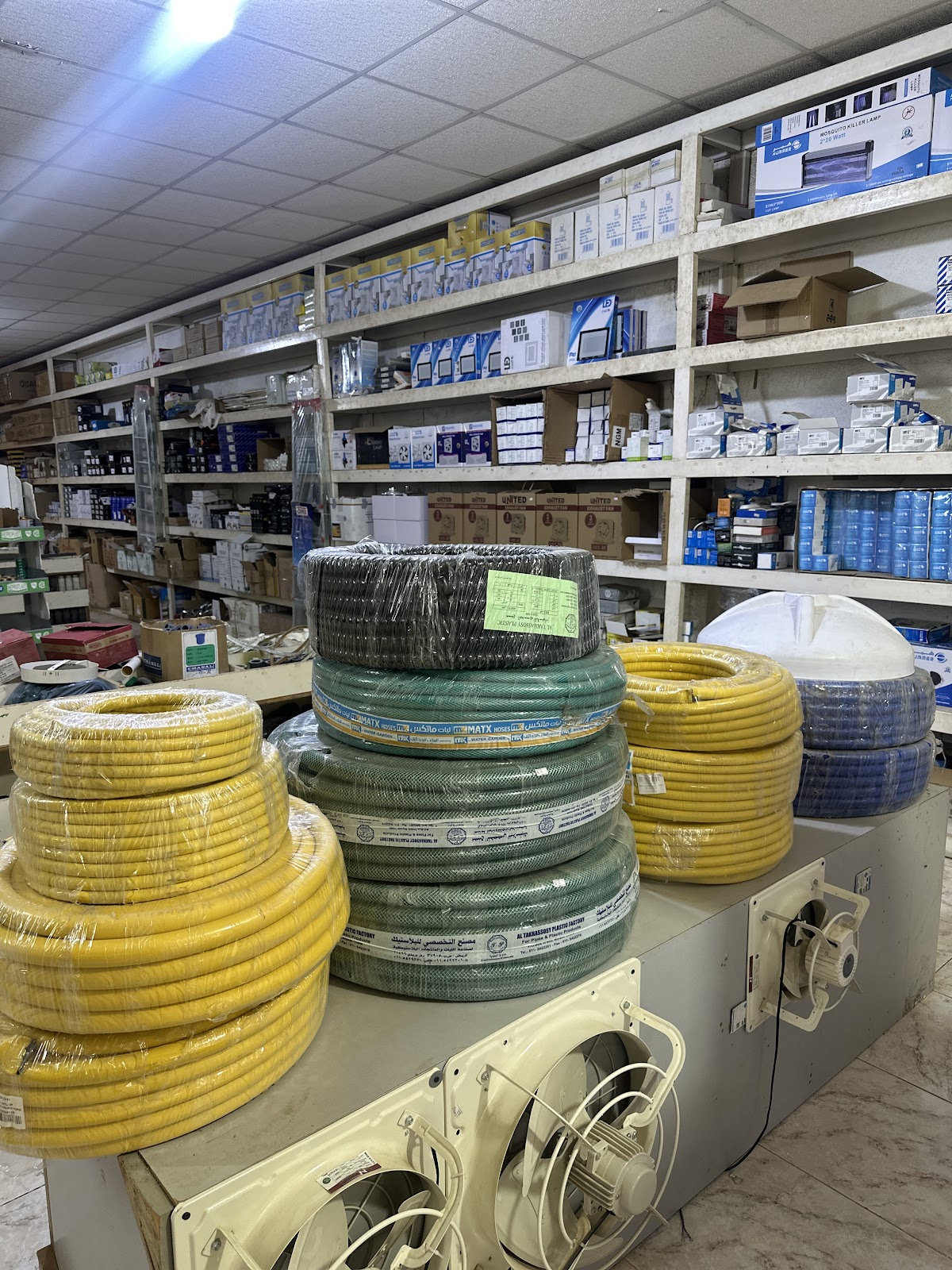 شركة بن محفوظ الريادة للتجارة لأدوات الكهرباء و السباكة ومواد البناء - صورة 2