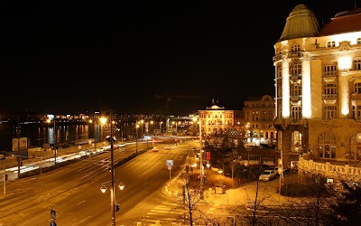 Photos of Gell&eacute;rt Hill Cave