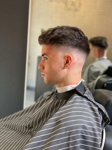 SERGI SAAVEDRA men's salon - Thumbnail