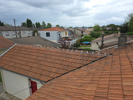 Photo de Reinhard Couverture ENTREPRISE DE COUVERTURE CHARPENTE ZINGUERIE à Martillac (33650)