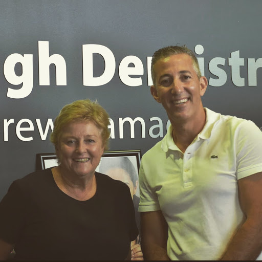 Burleigh Dentistry & Implants: Burleigh Heads