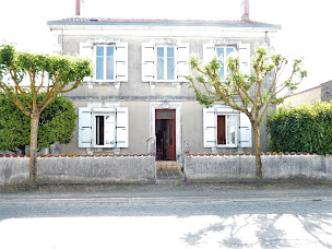 Photo n°3 de Valérie Gadonneix Capifrance professionnelle de l’immobilier à Dompierre-sur-Mer (Agent immobilier)