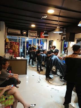 Lanang Barber Shop, Author: Didi Saputra