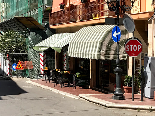 Perrone - Visual