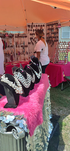 She Bling Solution - Visual