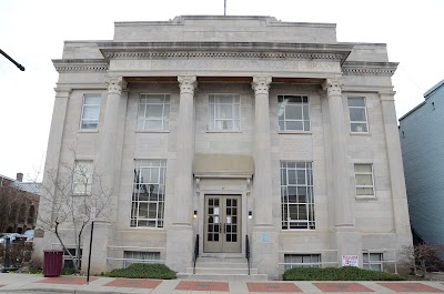 Magness Public Library