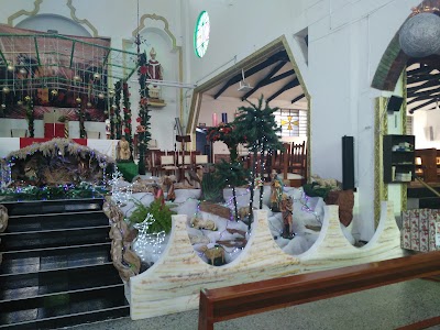 Photos of St. Tomas Becket