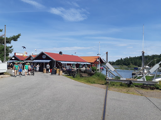 Spikens Fiskehamn, Kållandsö - Thumbnail