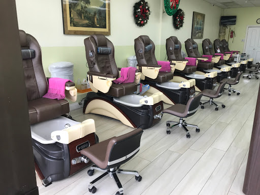 Holiday Nail Spa