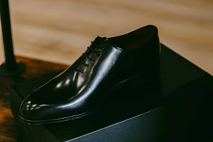 Photo n°14 de Zio Costumes - Costumes Hommes Sur-Mesure mariage et business à Pierrelatte (Magasin de vêtements pour hommes)