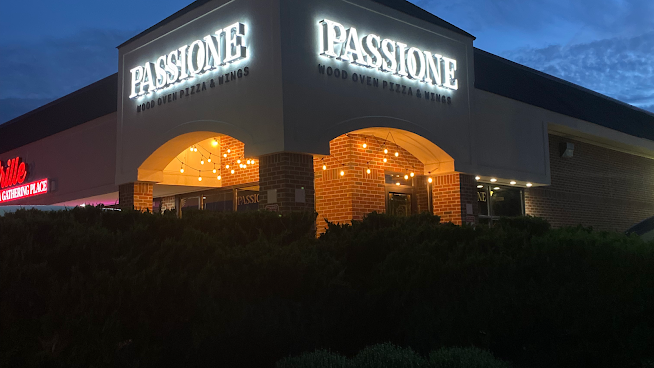 Passione Wood Oven Pizza & Wings by null