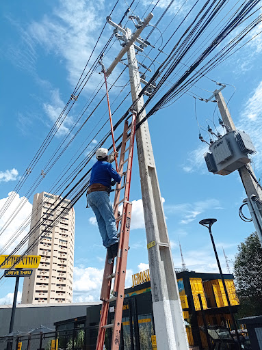 Eletricista em Cuiabá (Altíssimo Elétrica) Instalação e Manutenção