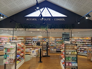 Photo n°2 de Pharmacie de Saint Alban à Saint-Alban-de-Roche (Pharmacie)