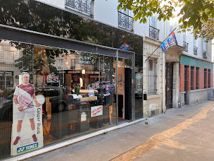 Photo n°1 de PLAY SPORT Paris Centre - Badminton/Tennis/Padel/Squash/Ping à Paris (Magasin)