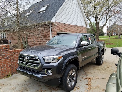 Photos of Ralph Hayes Toyota