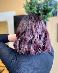 Photo n°3 de Lm Coiffure and Nails à Widensolen (Institut de beauté)