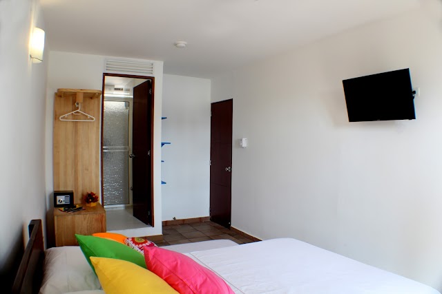 Mi Llave Hostels