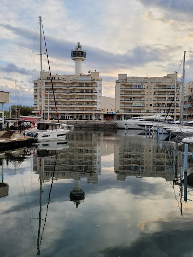 Puerto - Thumbnail